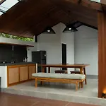 Hy Ubud Villa 2Br